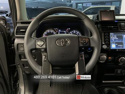 2021 Toyota 4Runner TRD Off-Road   - Photo 12 - Tempe, AZ 85281