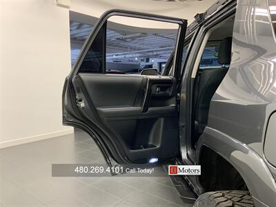 2021 Toyota 4Runner TRD Off-Road   - Photo 25 - Tempe, AZ 85281