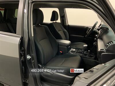 2021 Toyota 4Runner TRD Off-Road   - Photo 19 - Tempe, AZ 85281