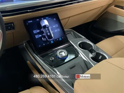 2025 Cadillac Escalade IQ Sport 2   - Photo 17 - Tempe, AZ 85281