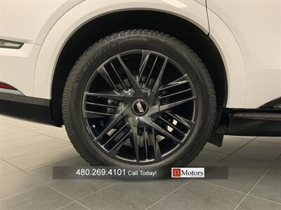 2025 Cadillac Escalade IQ Sport 2   - Photo 33 - Tempe, AZ 85281