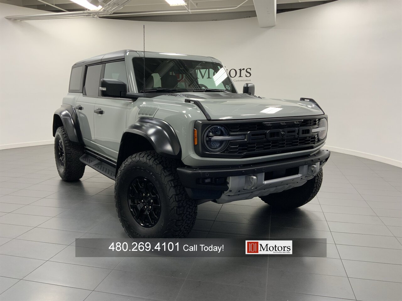 2023 Ford Bronco Raptor   - Photo 1 - Tempe, AZ 85281