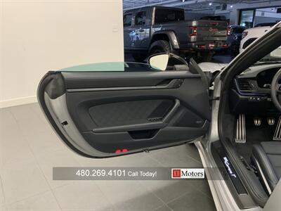 2025 Porsche 911 Carrera T  Cabriolet - Photo 8 - Tempe, AZ 85281