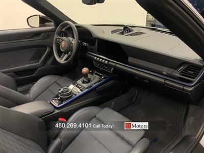2025 Porsche 911 Carrera T  Cabriolet - Photo 18 - Tempe, AZ 85281