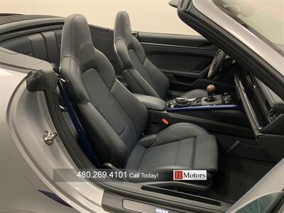 2025 Porsche 911 Carrera T  Cabriolet - Photo 16 - Tempe, AZ 85281