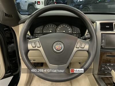 2006 Cadillac XLR-V   - Photo 14 - Tempe, AZ 85281