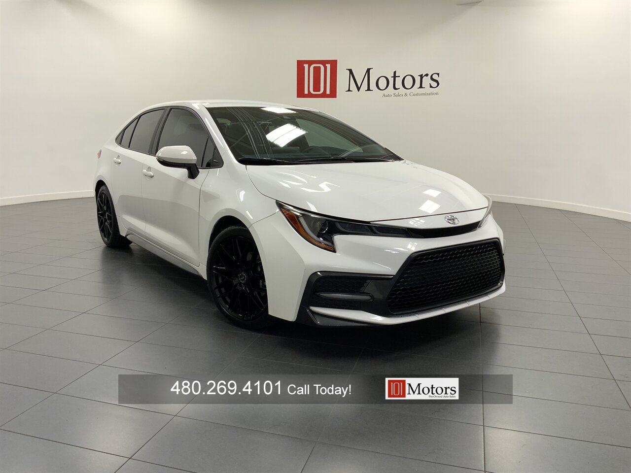 2020 Toyota Corolla SE - Photo 1 - Tempe, AZ 85281