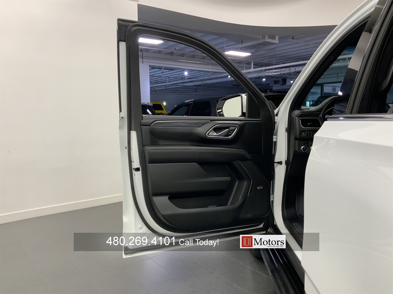 2024 GMC Yukon SLT - Photo 9 - Tempe, AZ 85281