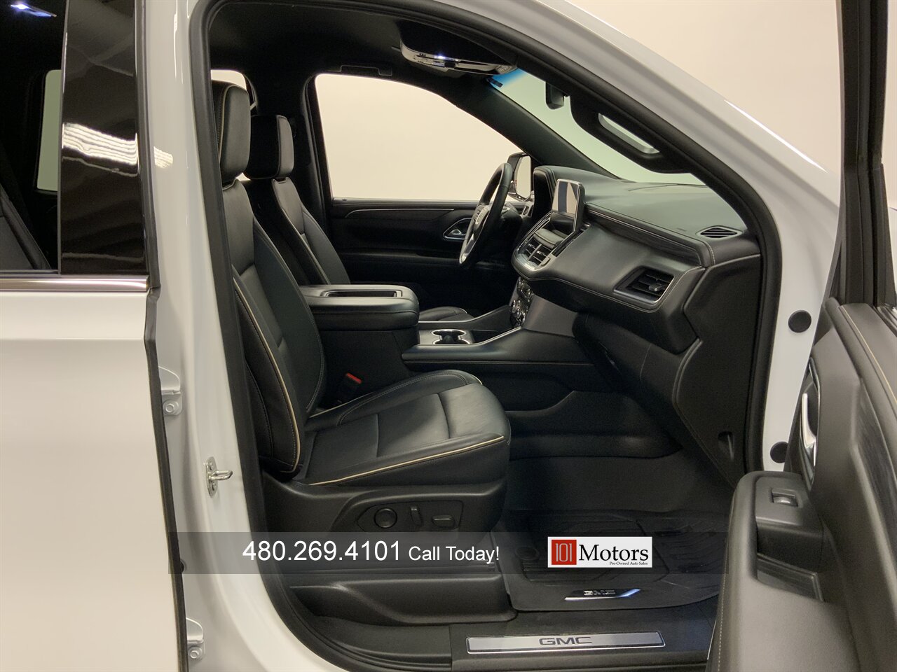 2024 GMC Yukon SLT - Photo 19 - Tempe, AZ 85281