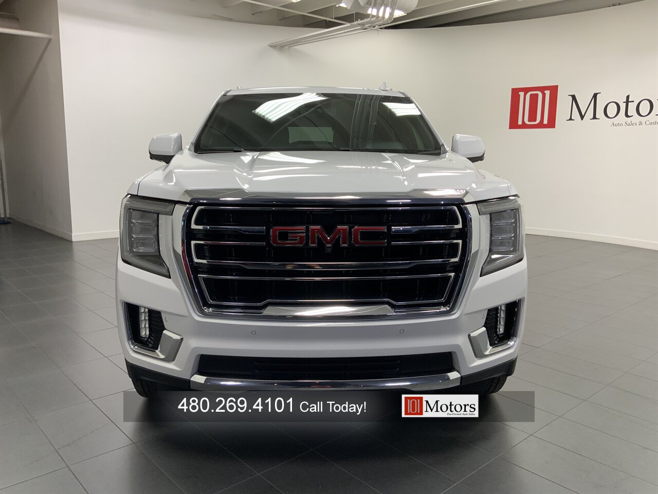 2024 GMC Yukon SLT - Photo 8 - Tempe, AZ 85281