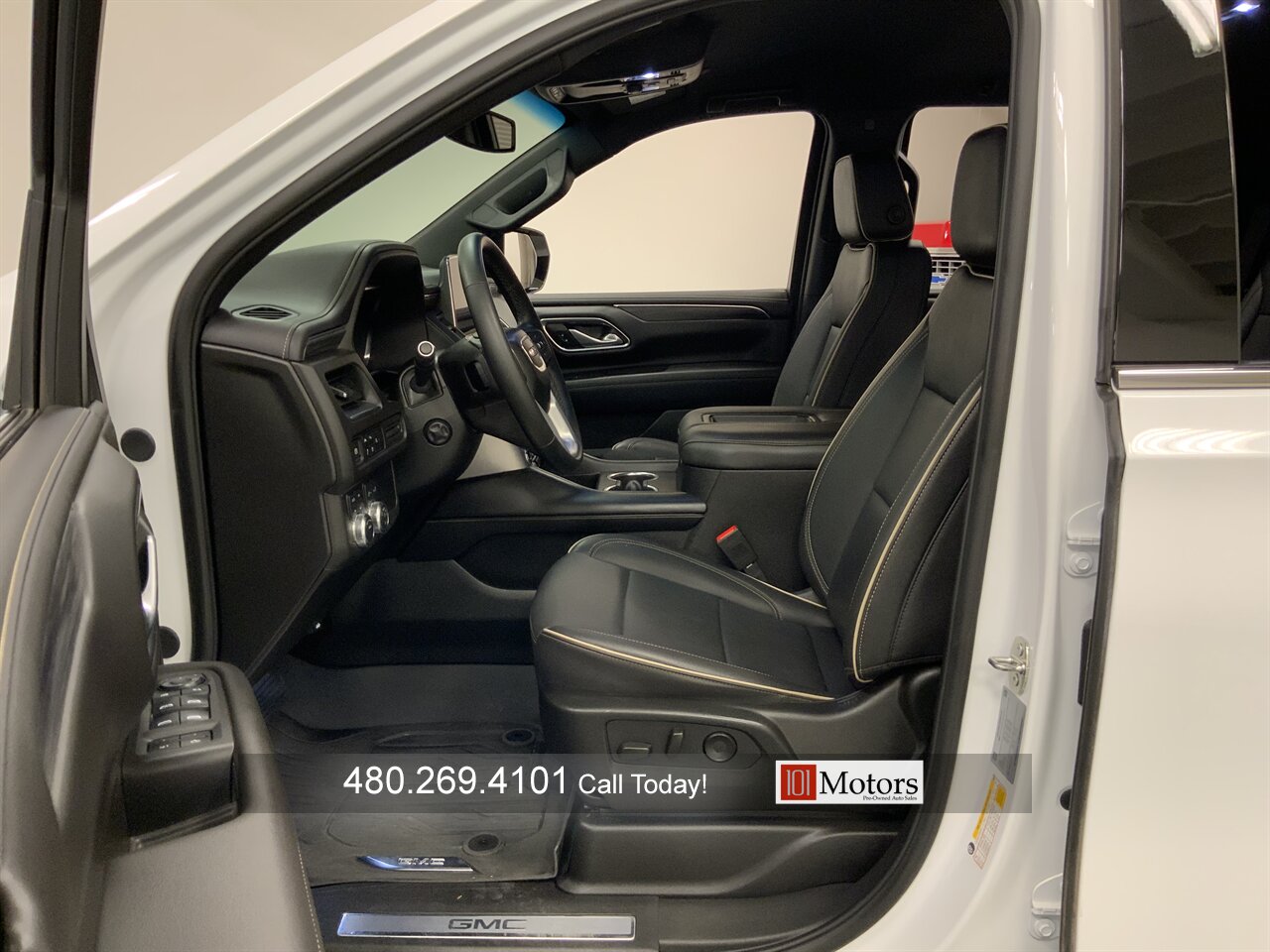 2024 GMC Yukon SLT - Photo 10 - Tempe, AZ 85281