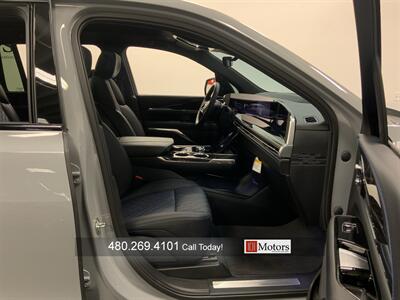 2026 Cadillac Escalade IQL Sport   - Photo 20 - Tempe, AZ 85281