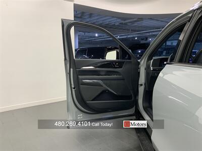 2026 Cadillac Escalade IQL Sport   - Photo 8 - Tempe, AZ 85281