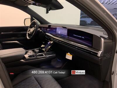 2026 Cadillac Escalade IQL Sport   - Photo 21 - Tempe, AZ 85281
