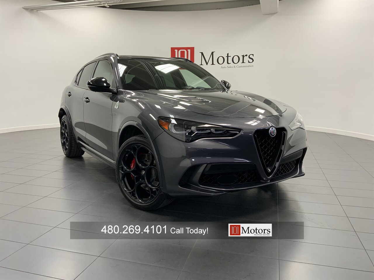 2024 Alfa Romeo Stelvio Quadrifoglio   - Photo 1 - Tempe, AZ 85281