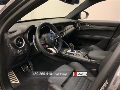 2024 Alfa Romeo Stelvio Quadrifoglio - Photo 11 - Tempe, AZ 85281