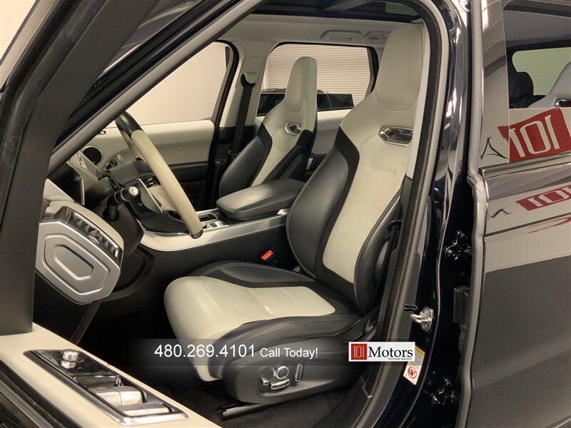 2021 Land Rover Range Rover Sport SVR Carbon Edition  