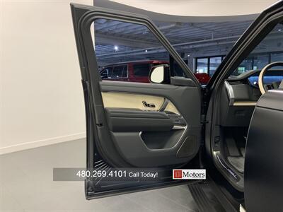 2023 Land Rover Range Rover P530 SV LWB   - Photo 9 - Tempe, AZ 85281