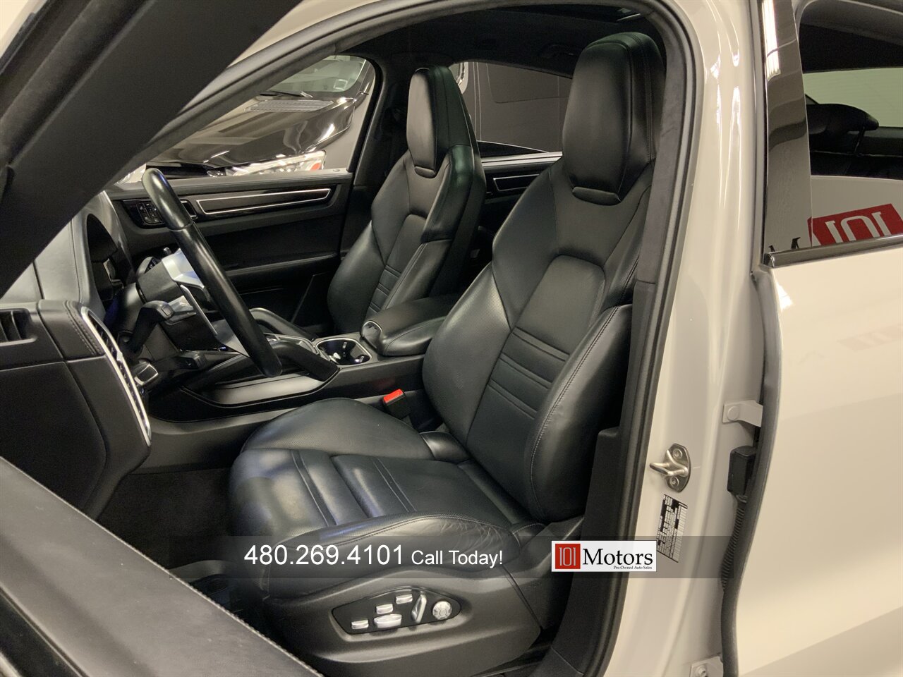 2021 Porsche Cayenne GTS Coupe - Photo 2 - Tempe, AZ 85281