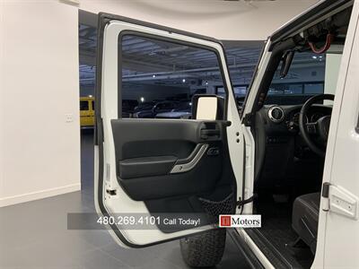 2015 Jeep Wrangler Unlimi Rubicon   - Photo 10 - Tempe, AZ 85281