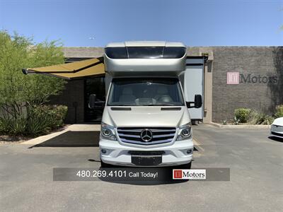 2017 Tiffin Wayfarer 24QW   - Photo 14 - Tempe, AZ 85281