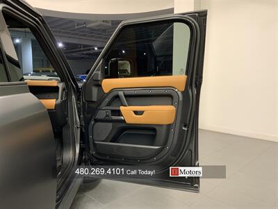 2023 LAND ROVER DEFENDER 110 CARPATHIAN ED   - Photo 17 - Tempe, AZ 85281