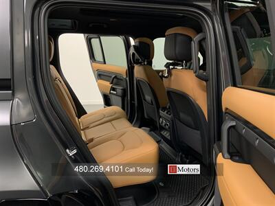 2023 LAND ROVER DEFENDER 110 CARPATHIAN ED   - Photo 21 - Tempe, AZ 85281