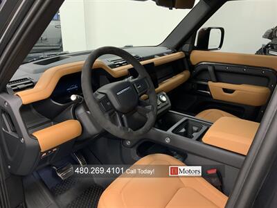 2023 LAND ROVER DEFENDER 110 CARPATHIAN ED   - Photo 10 - Tempe, AZ 85281