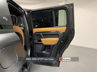 2023 LAND ROVER DEFENDER 110 CARPATHIAN ED   - Photo 20 - Tempe, AZ 85281