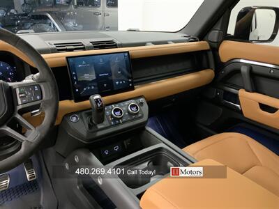 2023 LAND ROVER DEFENDER 110 CARPATHIAN ED   - Photo 13 - Tempe, AZ 85281