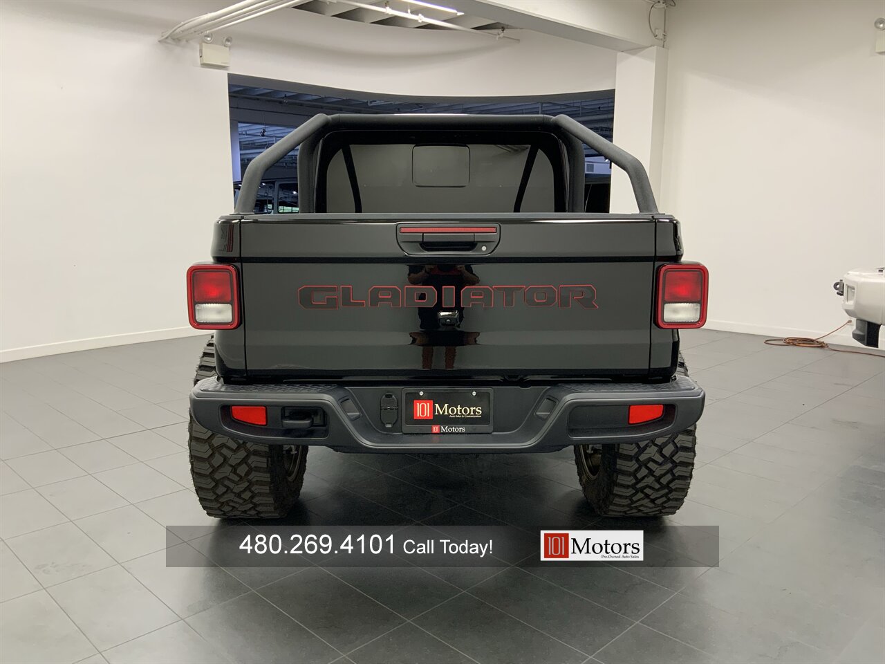 2025 Jeep Gladiator NightHawk - Photo 4 - Tempe, AZ 85281