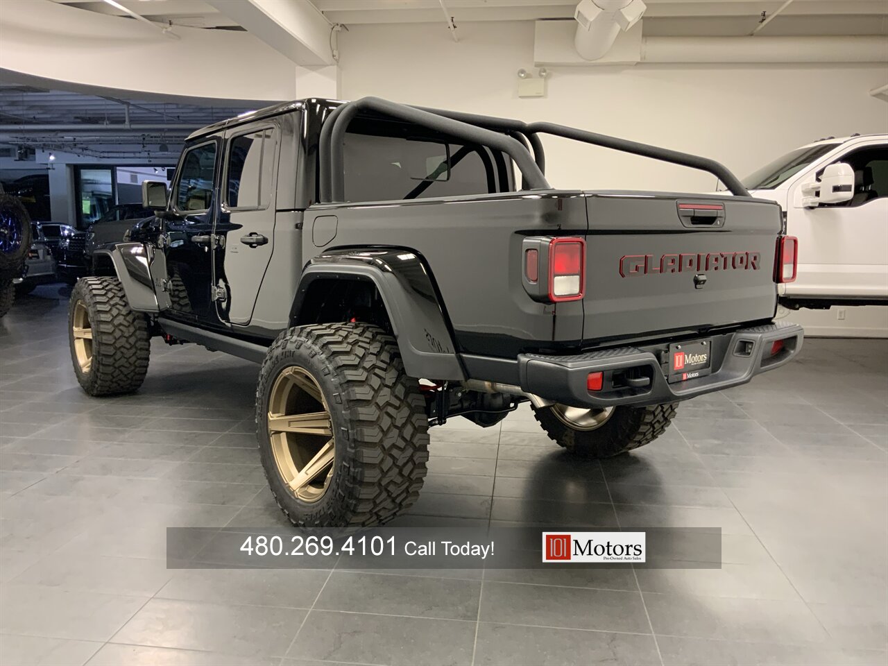 2025 Jeep Gladiator NightHawk - Photo 5 - Tempe, AZ 85281
