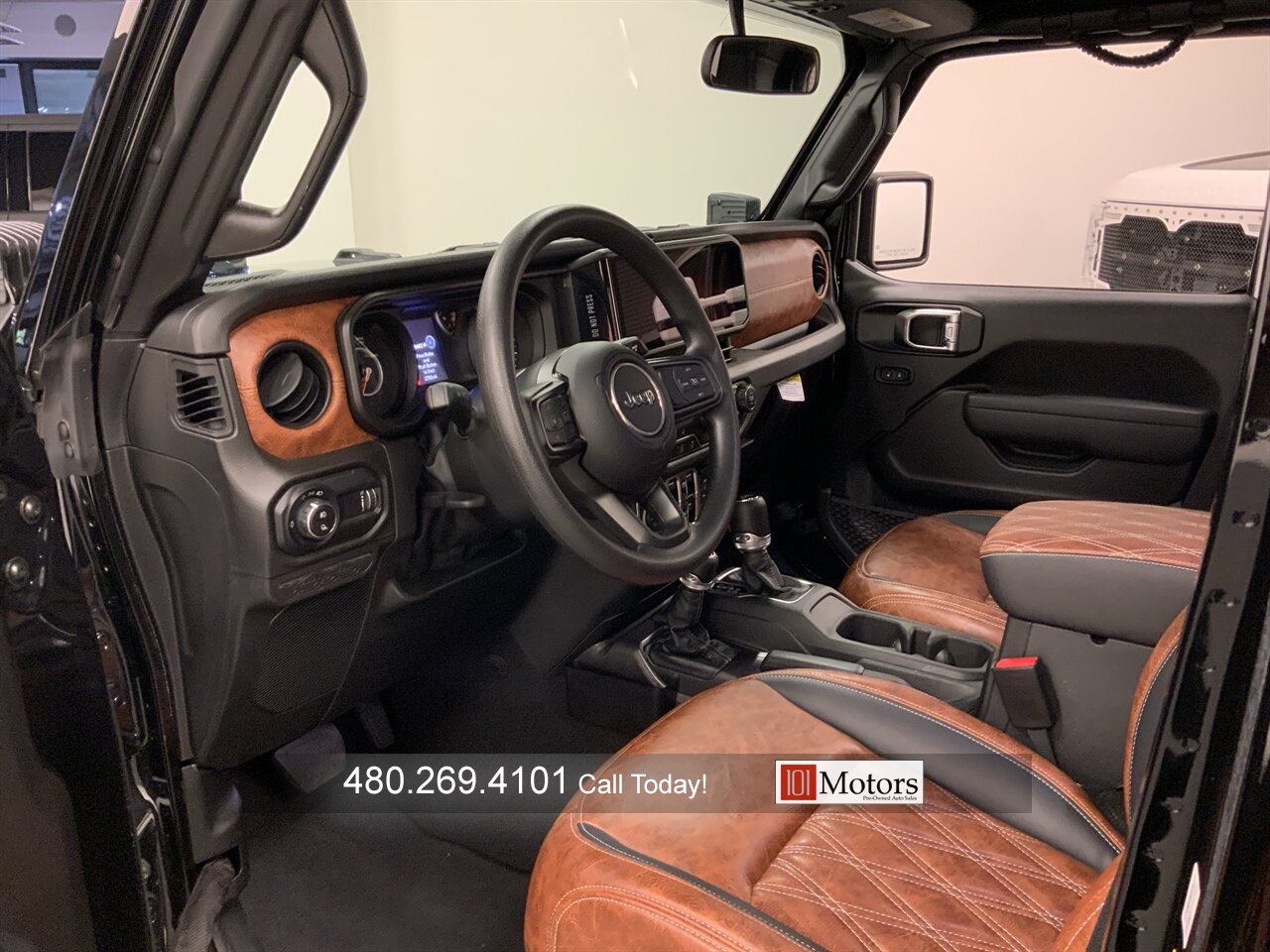 2025 Jeep Gladiator NightHawk - Photo 12 - Tempe, AZ 85281