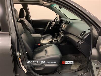 2013 Toyota Highlander Plus   - Photo 22 - Tempe, AZ 85281