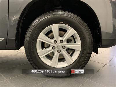 2013 Toyota Highlander Plus   - Photo 34 - Tempe, AZ 85281