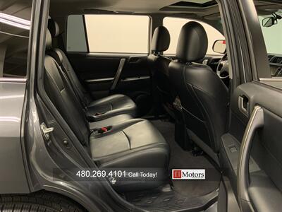 2013 Toyota Highlander Plus   - Photo 25 - Tempe, AZ 85281