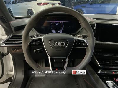 2022 Audi RS e-tron GT quattro   - Photo 13 - Tempe, AZ 85281