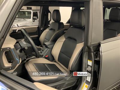 2021 Ford Bronco Wildtrak Advanced   - Photo 2 - Tempe, AZ 85281