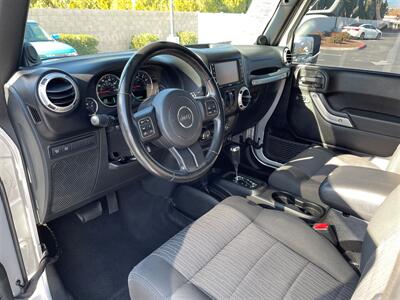 2012 Jeep Wrangler Rubicon   - Photo 9 - Redlands, CA 92373