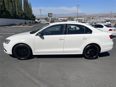 2011 Volkswagen Jetta SE PZEV   - Photo 8 - Redlands, CA 92373