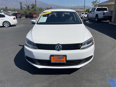 2011 Volkswagen Jetta SE PZEV   - Photo 2 - Redlands, CA 92373