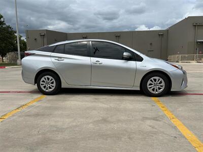 2016 Toyota Prius Two   - Photo 6 - San Antonio, TX 78244