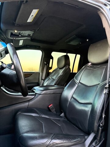 2020 Ford F-350 Super Duty XLT's photo