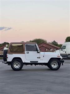 1987 Jeep Wrangler Laredo 2dr Laredo   - Photo 5 - San Antonio, TX 78244