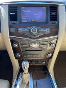 2013 INFINITI QX56   - Photo 10 - San Antonio, TX 78244