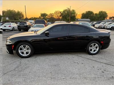 2022 Dodge Charger SXT - Photo 2 - San Antonio, TX 78244