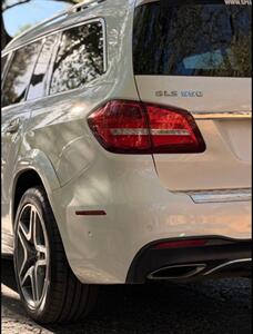 2017 Mercedes-Benz 550 4 Matic  Designo Package - Photo 4 - San Antonio, TX 78244