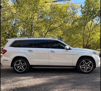 2017 Mercedes-Benz 550 4 Matic  Designo Package - Photo 5 - San Antonio, TX 78244