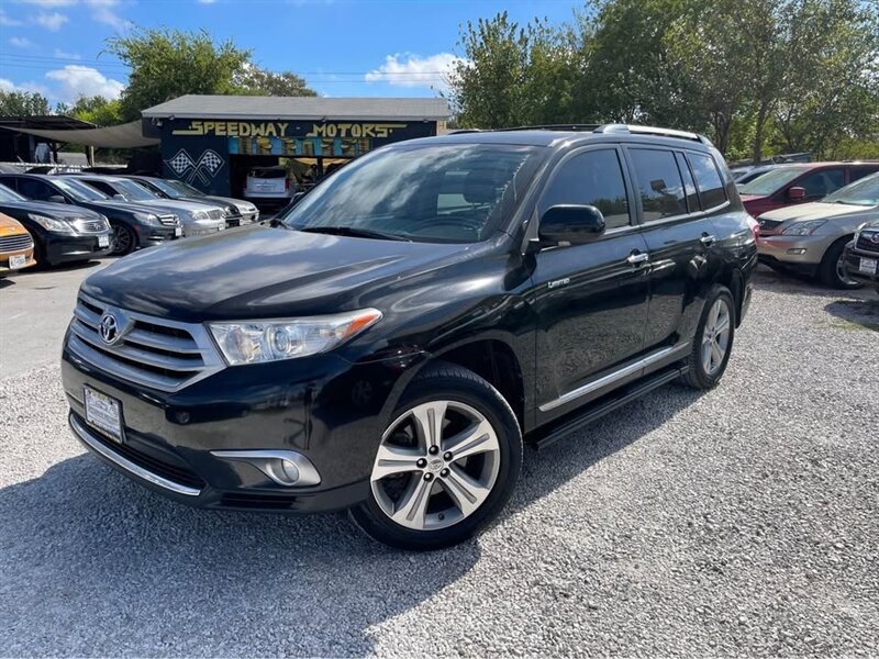 2013 Toyota Highlander Limited - Photo 1 - San Antonio, TX 78244