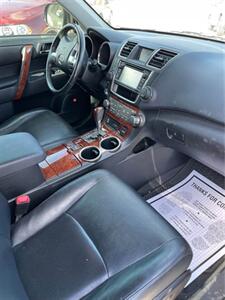 2013 Toyota Highlander Limited   - Photo 2 - San Antonio, TX 78244
